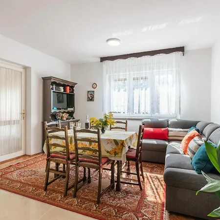 Vida Apartment