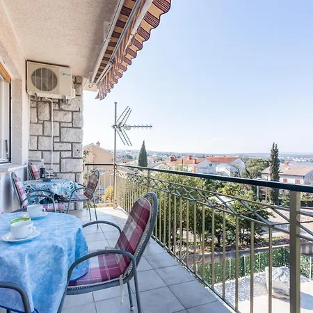 Vida Apartment